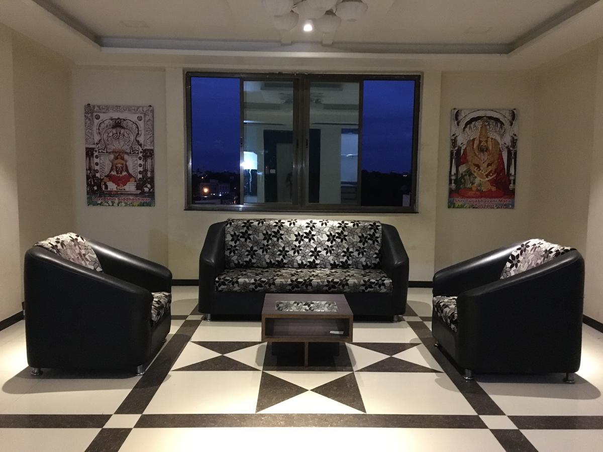 Hotel Vikas Palace Solapur Ngoại thất bức ảnh