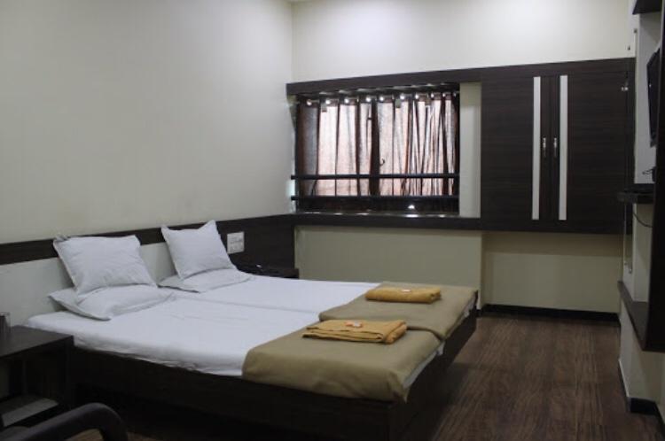 Hotel Vikas Palace Solapur Ngoại thất bức ảnh